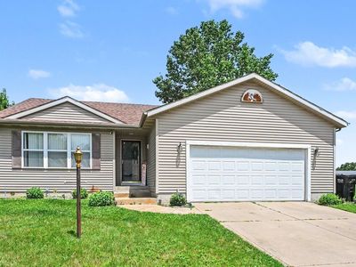18185 Scarborough Ln