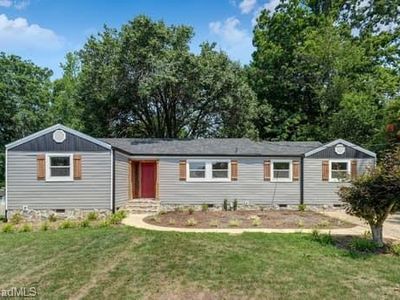 1110 Rosemont Dr