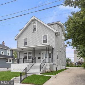 1337 Poplar Ave