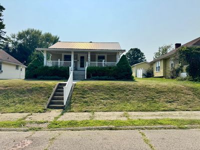 246 Highland Dr