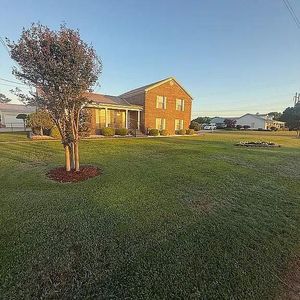 2613 Redmond Rd