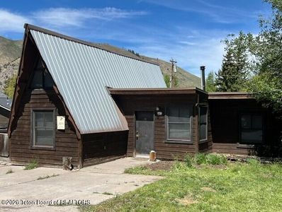 75 W Aspen Dr