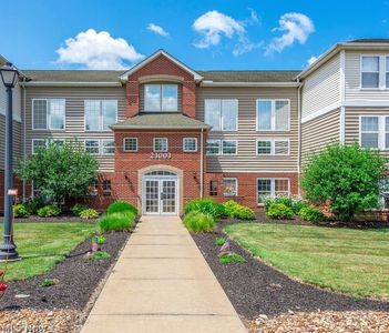 23003 Chandlers Ln APT 104