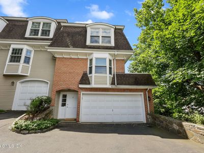 172 Field Point Rd #9