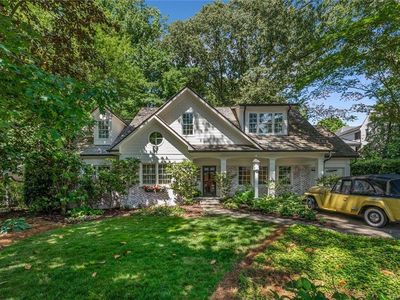 2517 Birchwood Dr NE