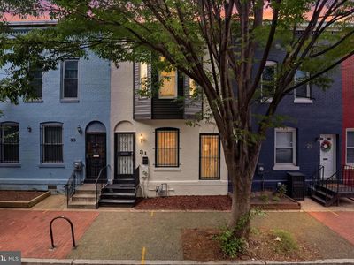 31 Bates St NW