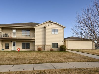 806 Bridgeport Dr Unit 1