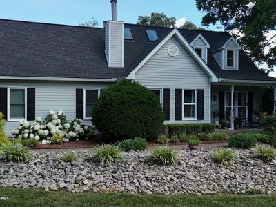Property at 1915 Crystal Dr, La Grange, KY