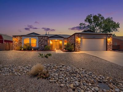 2512 Cabezon Dr NE