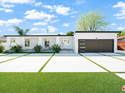 7911 Paso Robles Ave