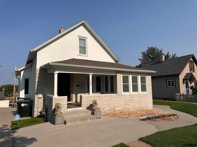 1307 N 50th Ave