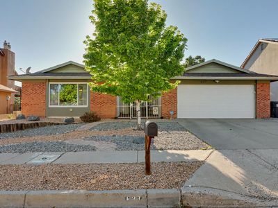 637 Monte Alto Dr NE