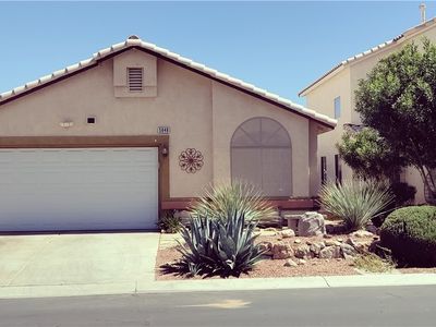 5848 Sleepy Spruce St