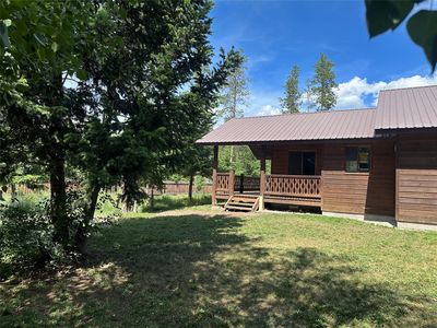 978 Elm Dr