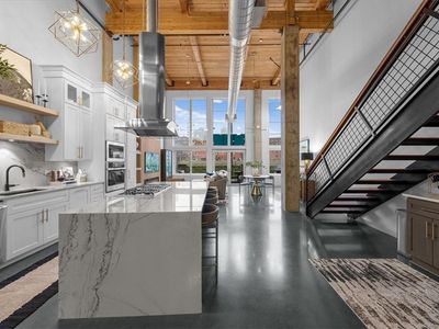 210 W 5th St APT 108