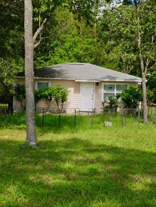 1204 SW 2nd Dr
