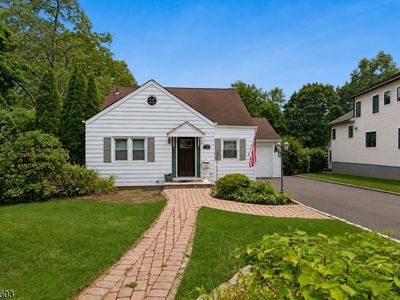 123 Hillside Ave
