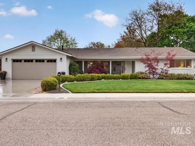 489 W Fall Dr
