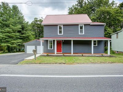 8179 Lincoln Way E