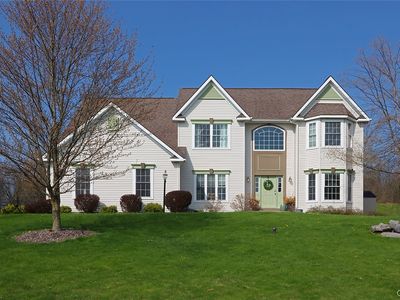 5827 Parapet Dr
