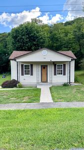 218 Commerce Ave