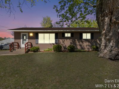 747 Root St