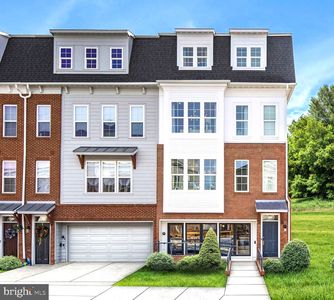 2521 Farmstead Dr #115