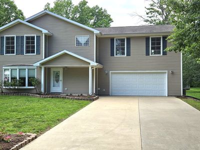 120 N Lark Ln