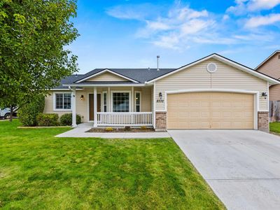 8332 W Snohomish St