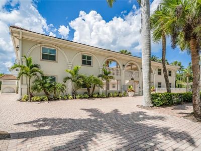 980 7th Ave S APT 206