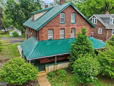 415 N Governors Ave