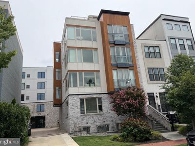 915 12th St NE APT 1