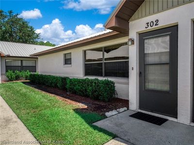 302 Villaway N