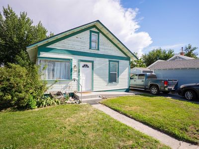 23 E 2nd Ave
