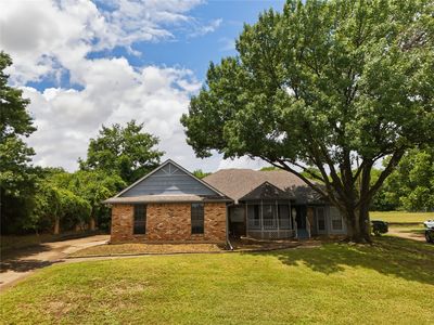 1905 Wedgewood Dr
