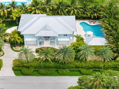 122 S Bahama Dr