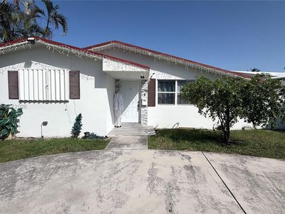 4118 N Circle Dr