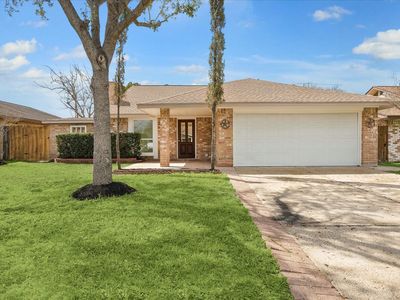 8703 Twisting Vine Ln