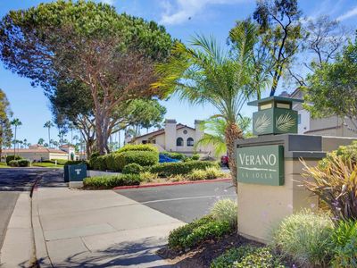 7575 Charmant Dr #1003