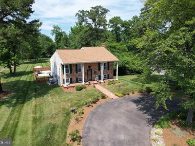 324 South Dr