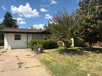 Property at 1851 Chevy Chase Dr, Carrollton, TX