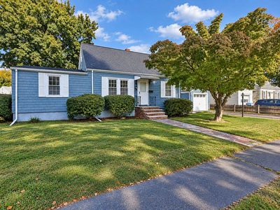 77 Paon Blvd