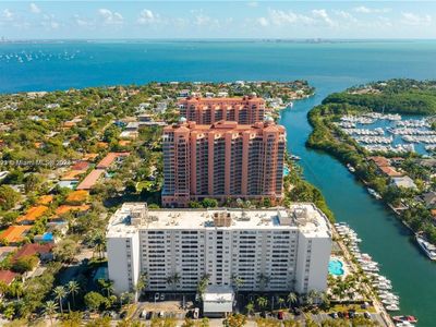 90 Edgewater Dr APT 518