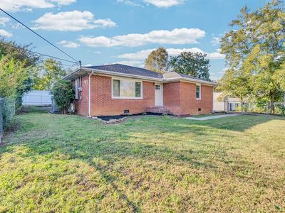 Property at 107 Oak St, Sparta, TN
