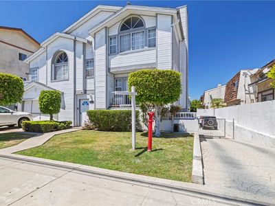 Property at 13729 Doty Ave, Hawthorne, CA