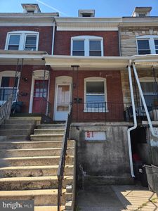 1648 Cotton St