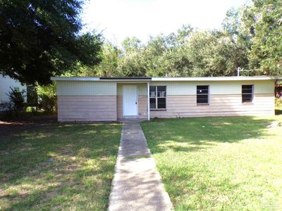 6861 Melanie Dr