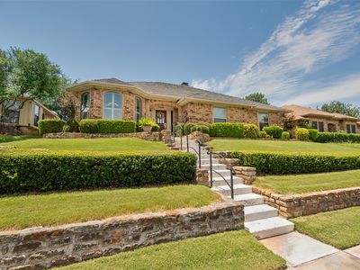4609 Silverthorn Dr
