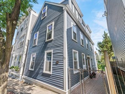 23 Concord St