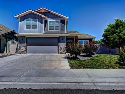 676 High Pines Ln